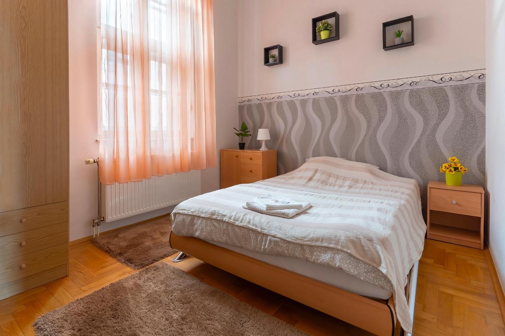 Tomka Apartman Сегед Экстерьер фото