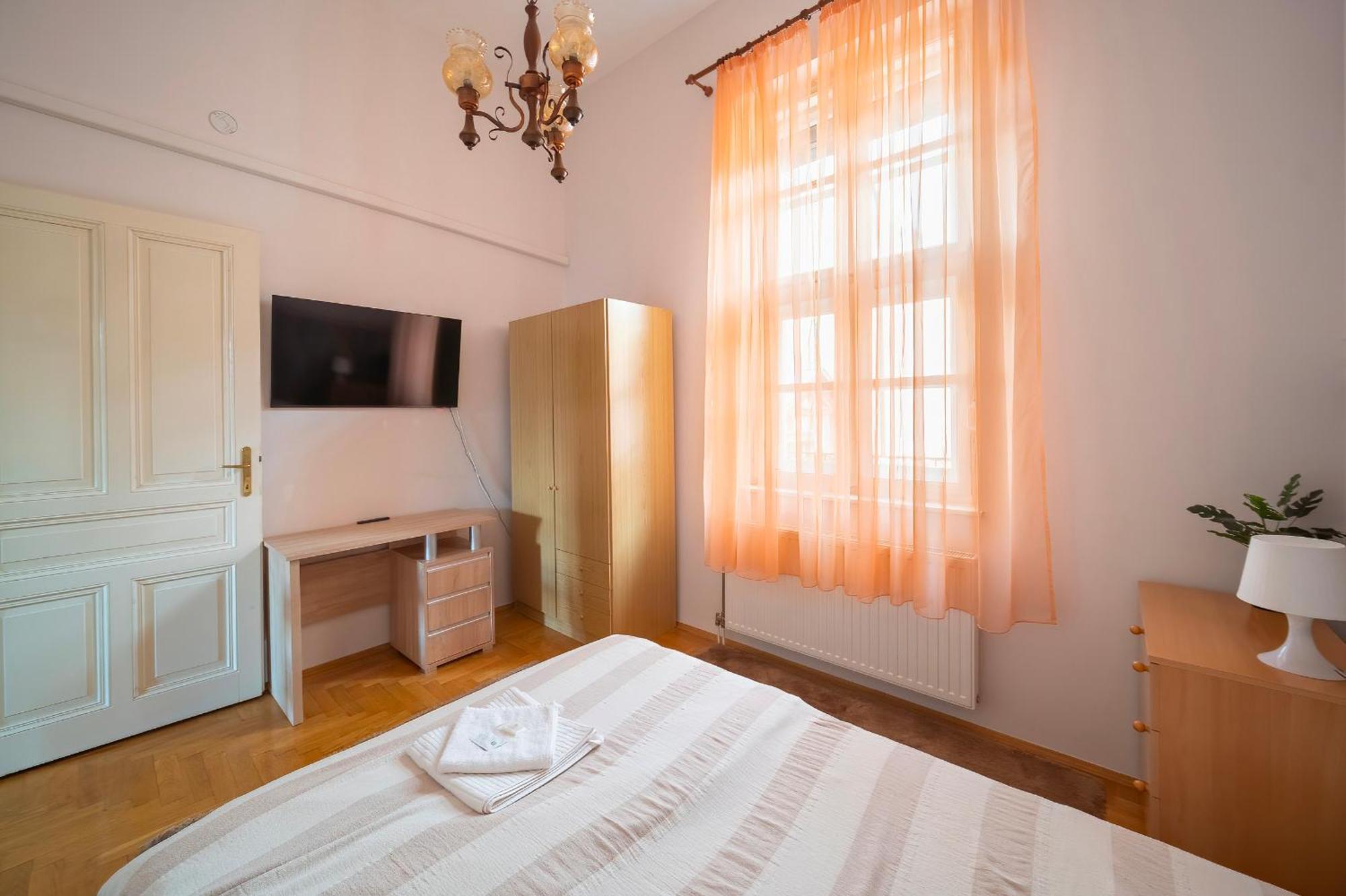 Tomka Apartman Сегед Экстерьер фото