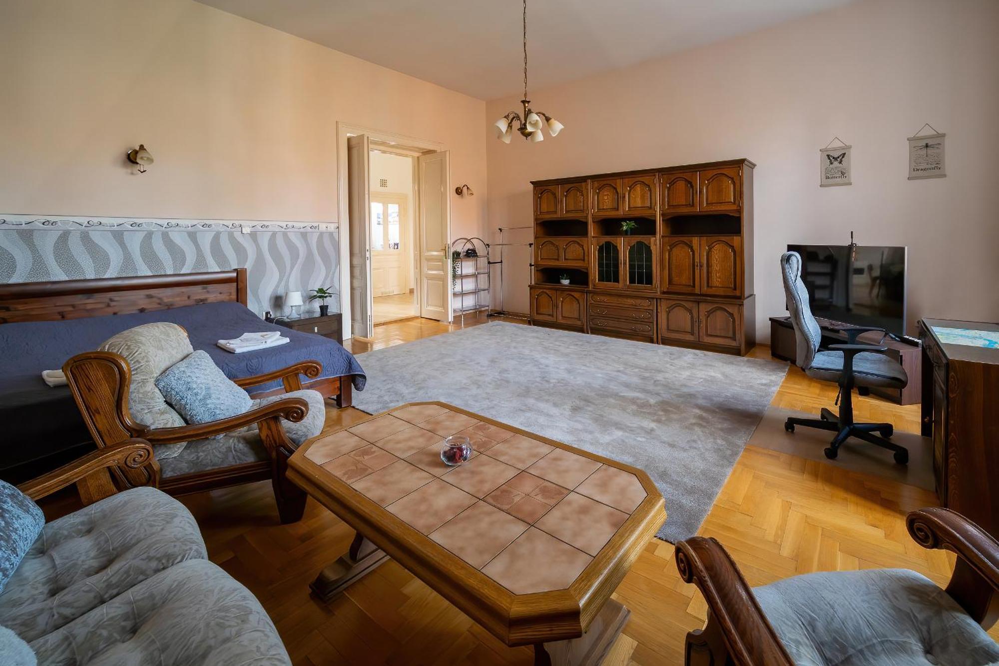 Tomka Apartman Сегед Экстерьер фото