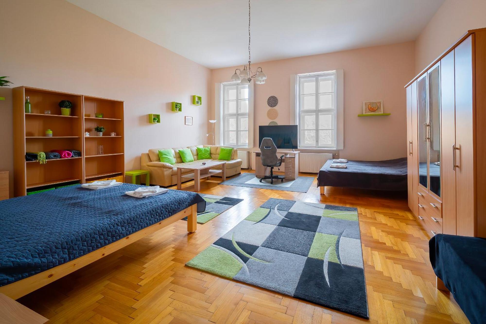 Tomka Apartman Сегед Экстерьер фото